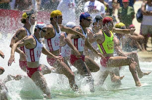 哨声在游泳比赛中的心理影响:运动员如何应对