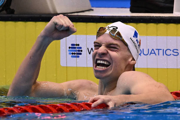 游泳达级成绩标准详解:从入门到专业级要求