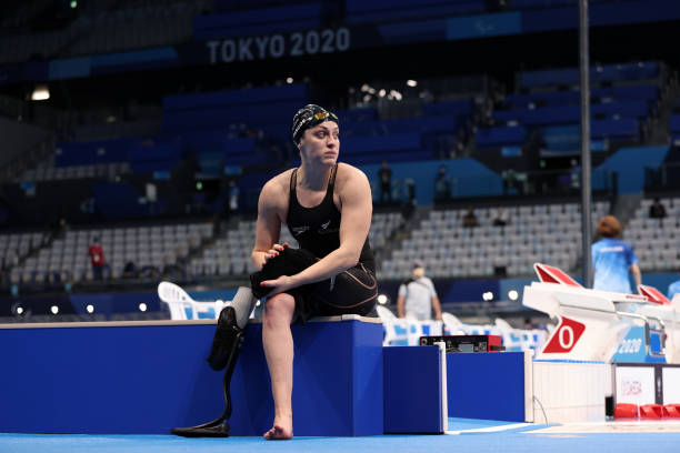 游泳对6岁儿童的五大益处:健康、安全与社交全面发展