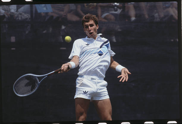 网球明星精彩对决：经典比赛视频回顾