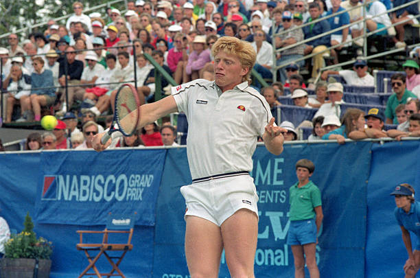 锦标赛挑战赛:赢取限量球拍和服装奖励