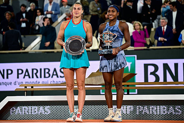 法网半决赛图文直播：小威廉姆斯冲击决赛，新浪全程直击