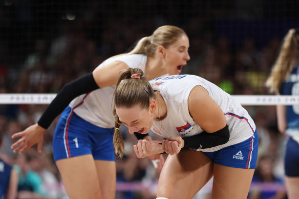 中国女排黄金一代成员赵蕊蕊近况:积极参与综艺节目,展现多面才华