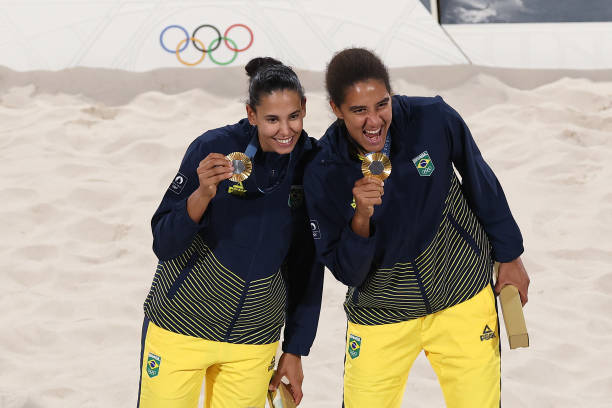 跨界解说阵容曝光:知名体育评论员联手娱乐明星共同解说