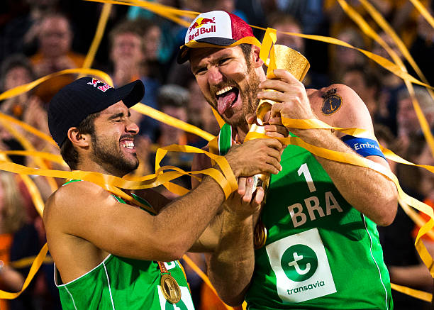 周晓兰丈夫介绍：视频中的职业与家庭生活