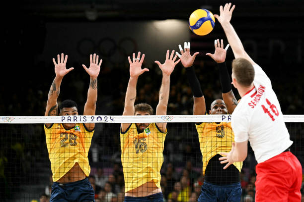 触网击球犯规的常见误区与正确判罚