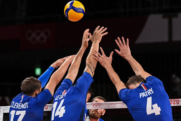 中考体育排球垫球及格数量是多少?