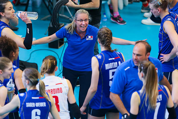 排球网高度与网柱安装规范