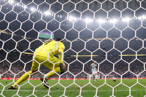 战术复盘:意大利队最后一场世界杯淘汰赛的致命失误