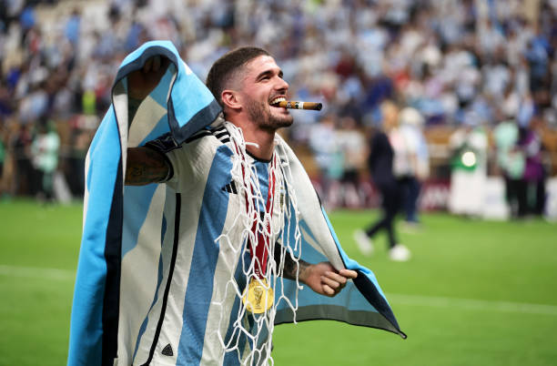 世界杯首次冬季举办:卡塔尔的气候挑战与应对